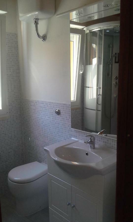 Monolocale Sonnino Villa Cagliari Bagian luar foto